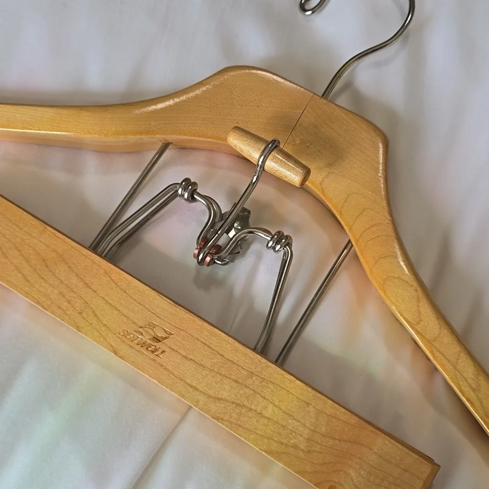 Setwell Vintage Wooden French Collar Deluxe Suit Hanger with Pant Clamp